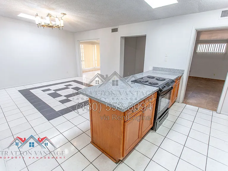 1168 E Alameda Dr — Photo 7