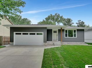 1100 SW 24th St, Lincoln, NE 68522