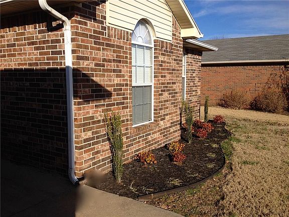 2nd image of 1207 SE 21st St