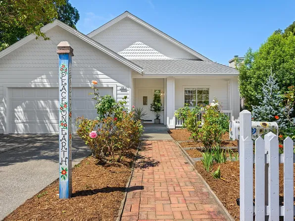 450 Florence Avenue, Sebastopol, CA 95472