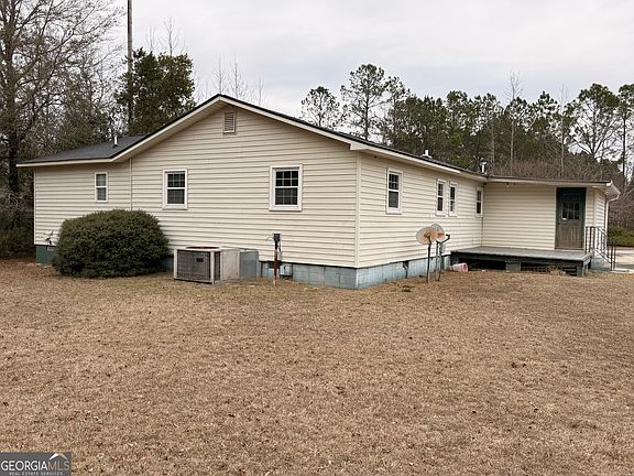 5th image of 1025 Ralph Mullis Rd