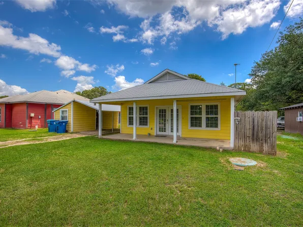 108 Callie Ln, Gun Barrel City, TX 75156