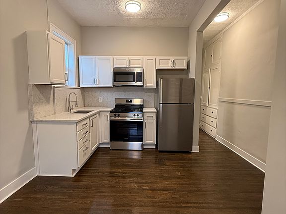 5th image of 250 Lake St APT 2E
