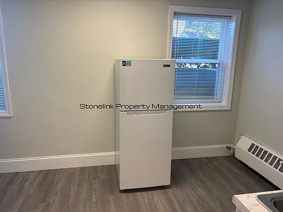 2nd image of 850 Broadway APT 4