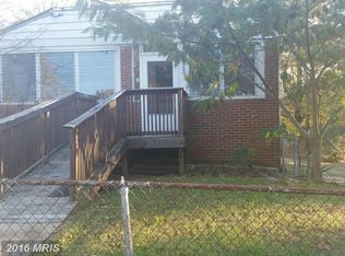 9925 Elm St, Glenn dale, MD 20706