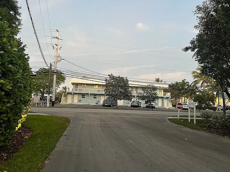 300 Duck Key Dr #11 — Photo 20