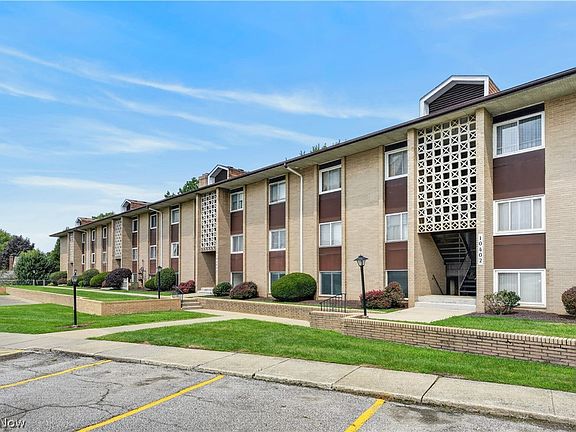 3rd image of 10402 N Church Dr APT 405
