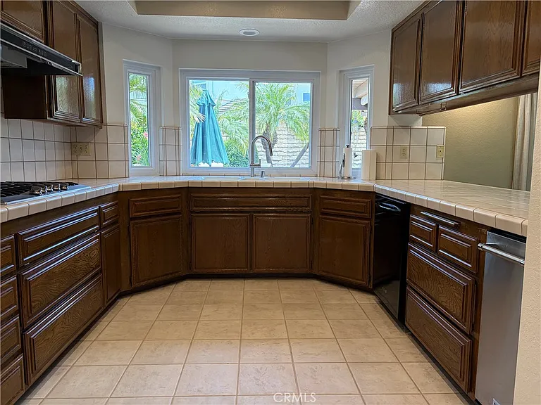 18886 Mount Walton Cir — Photo 13