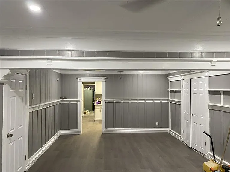 Livingroom/Dinning Area