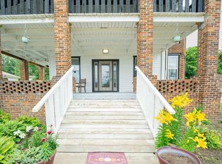 208 Fairview Ave, Mc Arthur, OH 45651