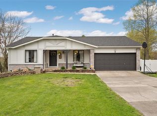 1011 Rosary Tree Ct, Florissant, MO 63031