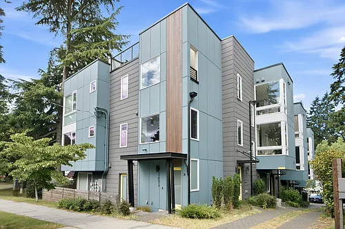14013 Greenwood Ave N #F Photo 1