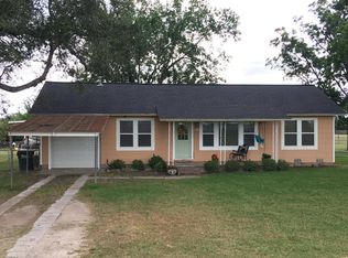 914 State Highway 119 N, Yorktown, TX 78164