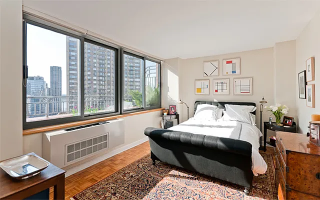 Sold by Sherwood Residential | media 16