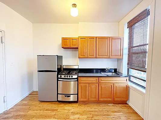 Rented by Brooklyn Property Group LLC | media 17