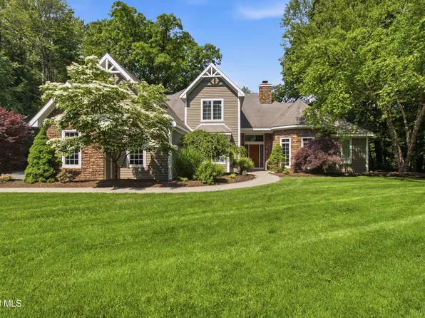 12 Thoroughbred Drive, East Greenbush, NY 12061