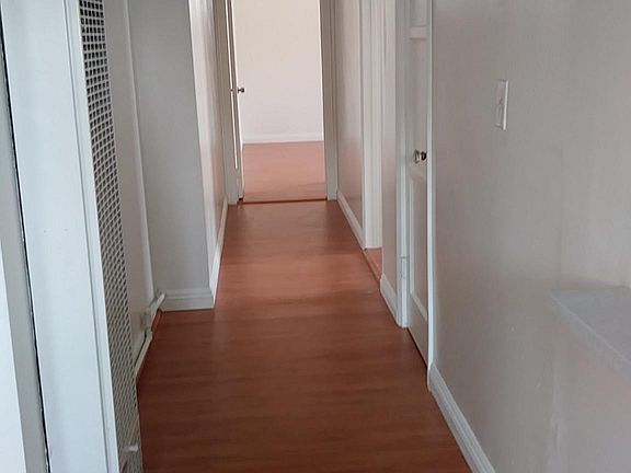 2nd image of 3178 Havenpark Ave #B