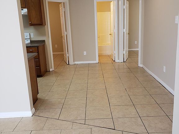 3rd image of 227 E Craven Ave