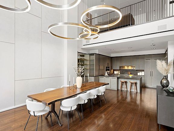 5th image of 505 W 19th St APT 2D