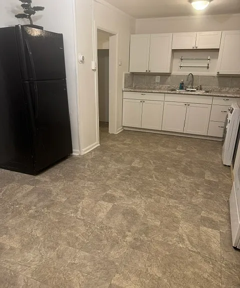 58 Elizabeth St #58 — Photo 15
