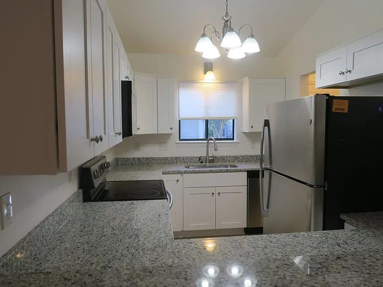 1509 Colonnade Dr — Photo 3