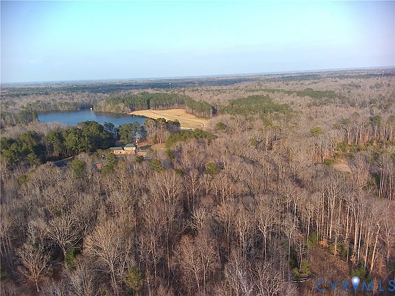 3rd image of 525 Waller Mill Rd