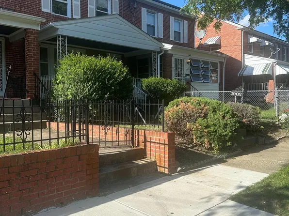 1902 T St SE, Washington, DC 20020