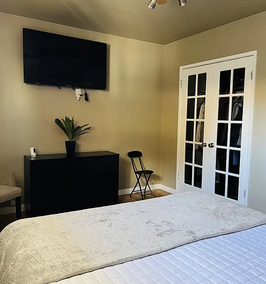 638 Howland Dr #4 — Photo 17