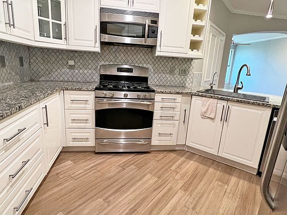 4th image of 500 Waters Edge Suite 139