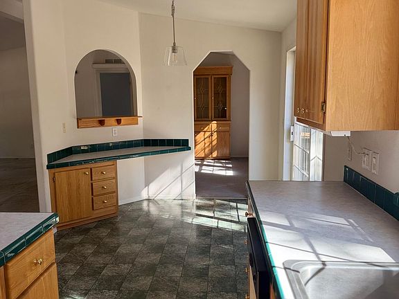 5th image of 15795 Shellie Ln