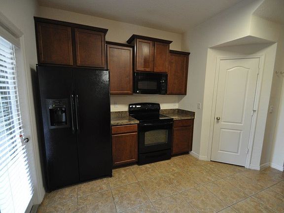 2nd image of 1658 J Lawson Blvd