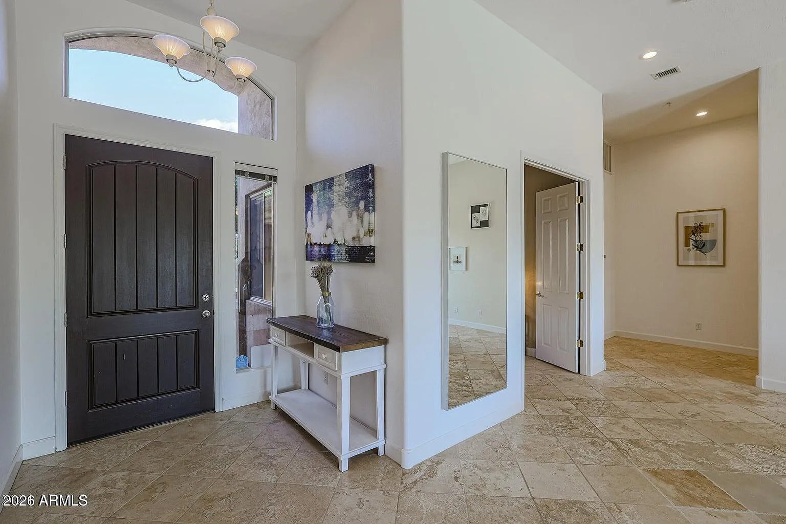 4 bed, 3.0 bath, 2425 sqft, $6,500 — Photo 3
