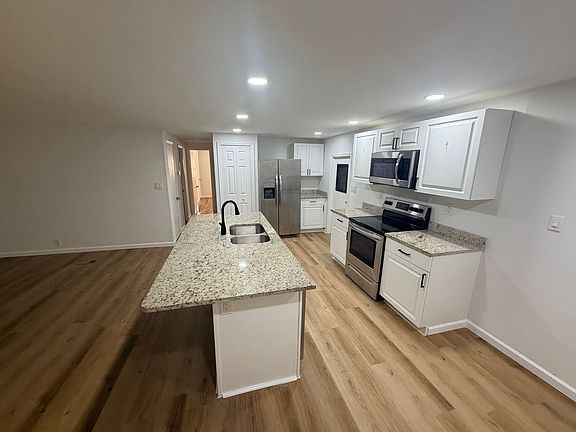 4th image of 7412 Western Circle Dr