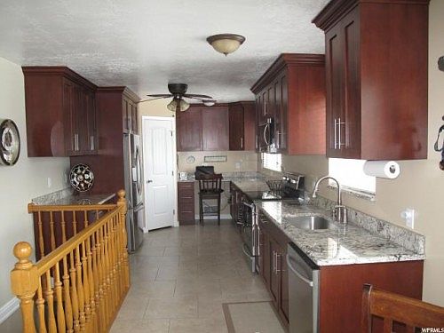 2nd image of 5941 S La Salle Dr