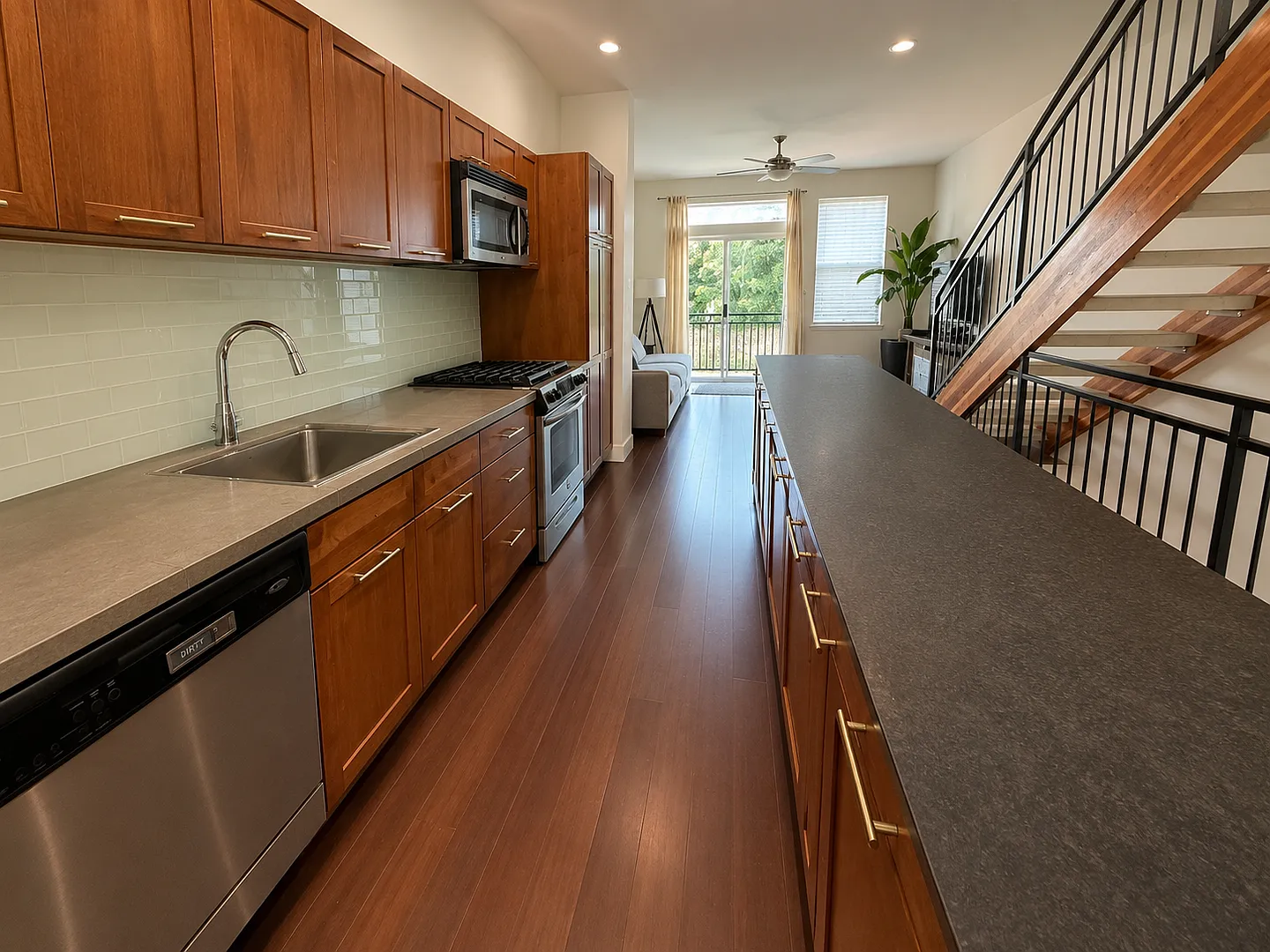 Bright & Spacious Townhome for Rent in a Charming, Tree-Lined Neighborhood — Photo 2