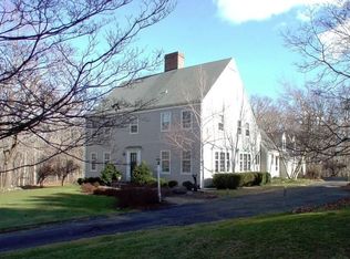 35 Hemmelskamp Rd, Wilton, CT 06897