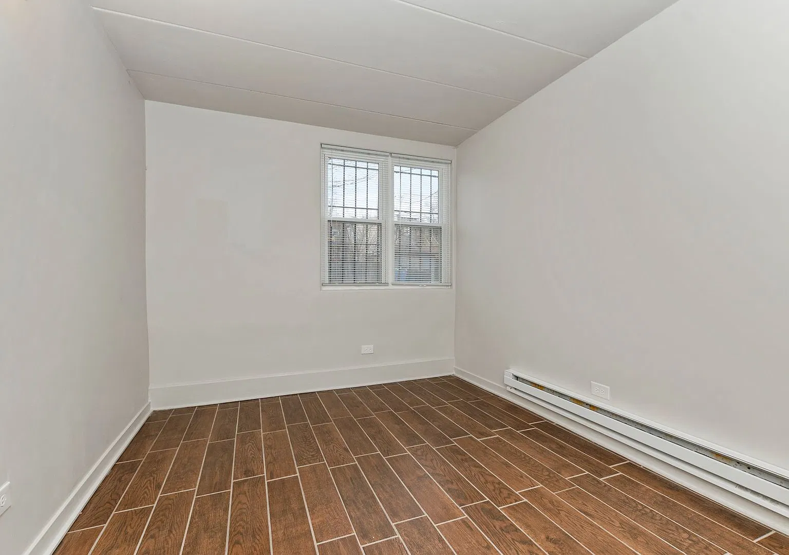 6603 S Rhodes Ave — Photo 4