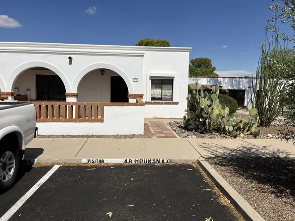 329 S Paseo Tierra APT D, Green Valley, AZ 85614