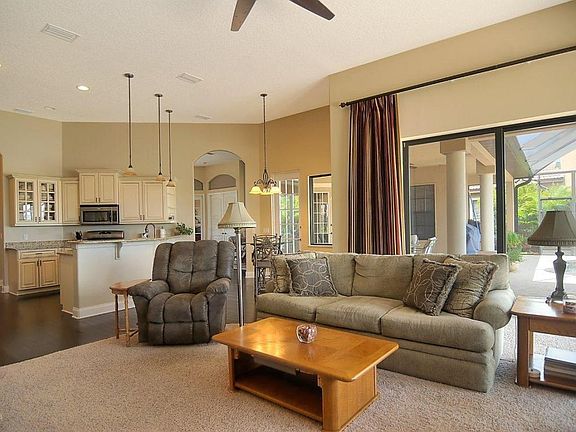 4th image of 3138 Drummond Way