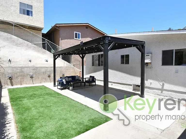 3476 Reynard Way — Photo 6