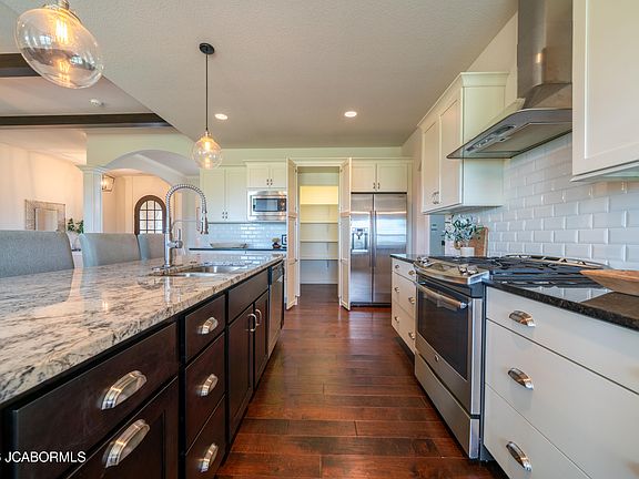 4th image of 6106 Ivory Ln