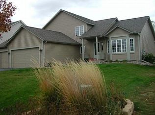 7860 Jonathan Ave S, Cottage Grove, MN 55016