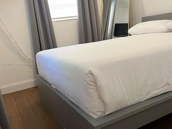 3rd image of 740 Michigan Ave APT 5