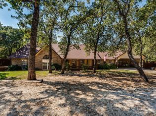 132 Oak Trl, Burleson, TX 76028