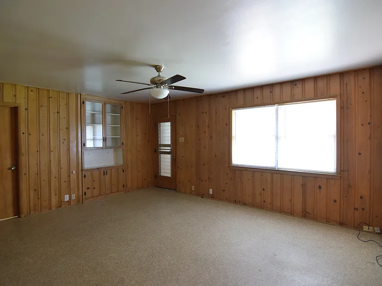 1317 S 15th St — Photo 11