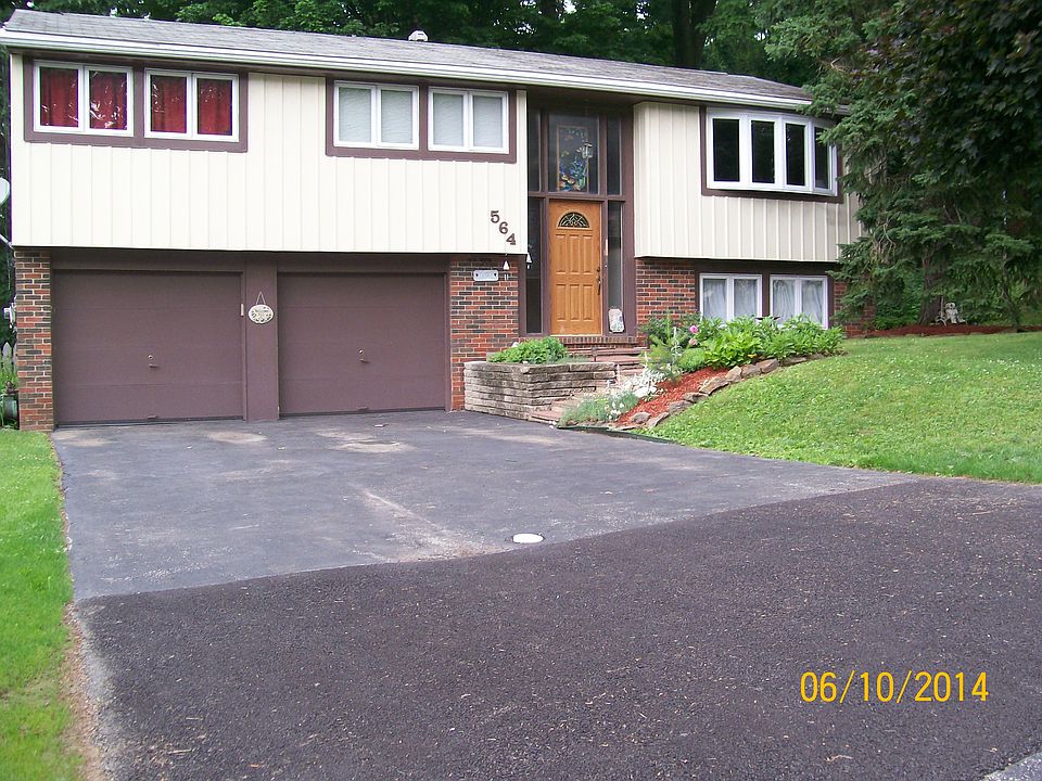 1st image of 564 Surfside Dr