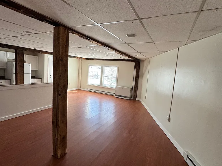 Living Room (huge)