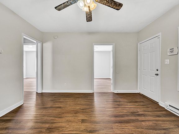 3rd image of 1719 Essex Ave NW