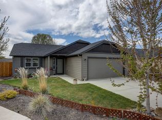 3299 SW Obsidian Ct, Redmond, OR 97756