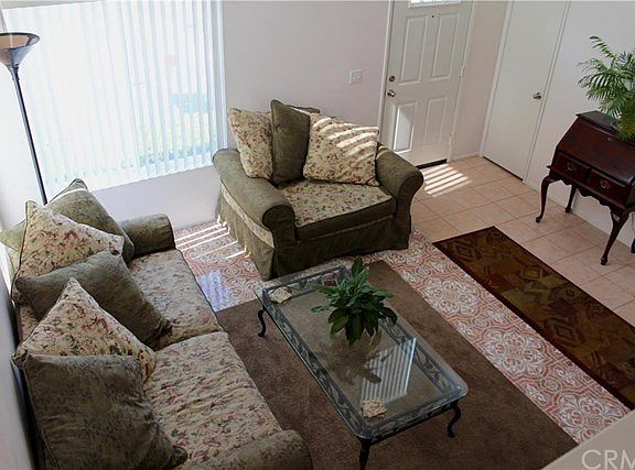 4th image of 233 Oakview Dr